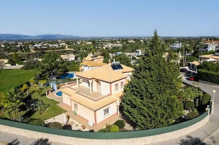 Casa Bella Vista - Fantastic Spacious Villa With Beautiful Views Views Of The Algarvian Mountains, Monchique Estombar 0*,  Portugal