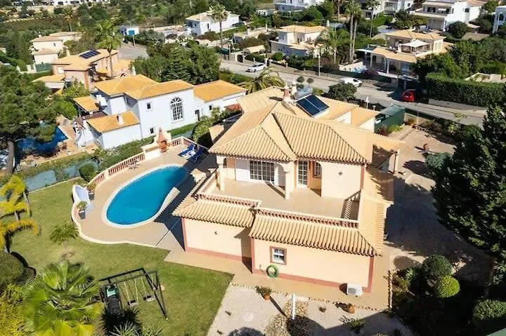 Casa Bella Vista - Fantastic Spacious Villa With Beautiful Views Views Of The Algarvian Mountains, Monchique Estombar Holiday home